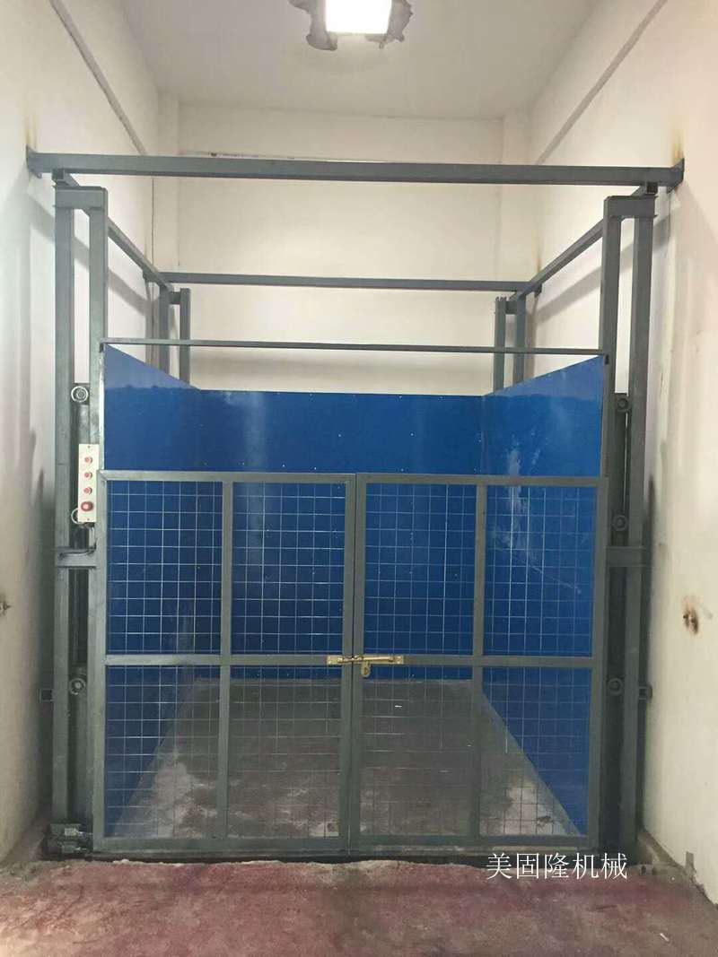 济南导轨式升降货梯价格