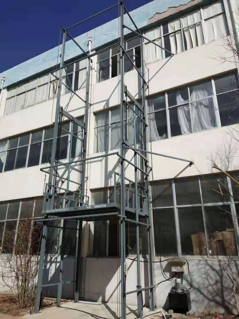 济南室外贴墙货梯